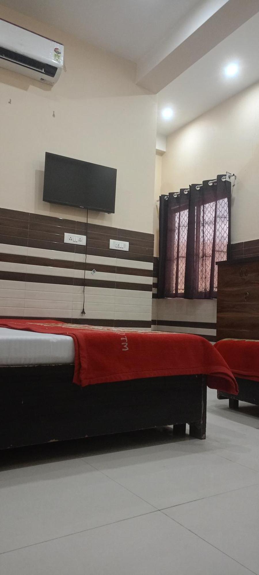 New Gayatri Palace Near Prem Mandir Vrindāvan 외부 사진