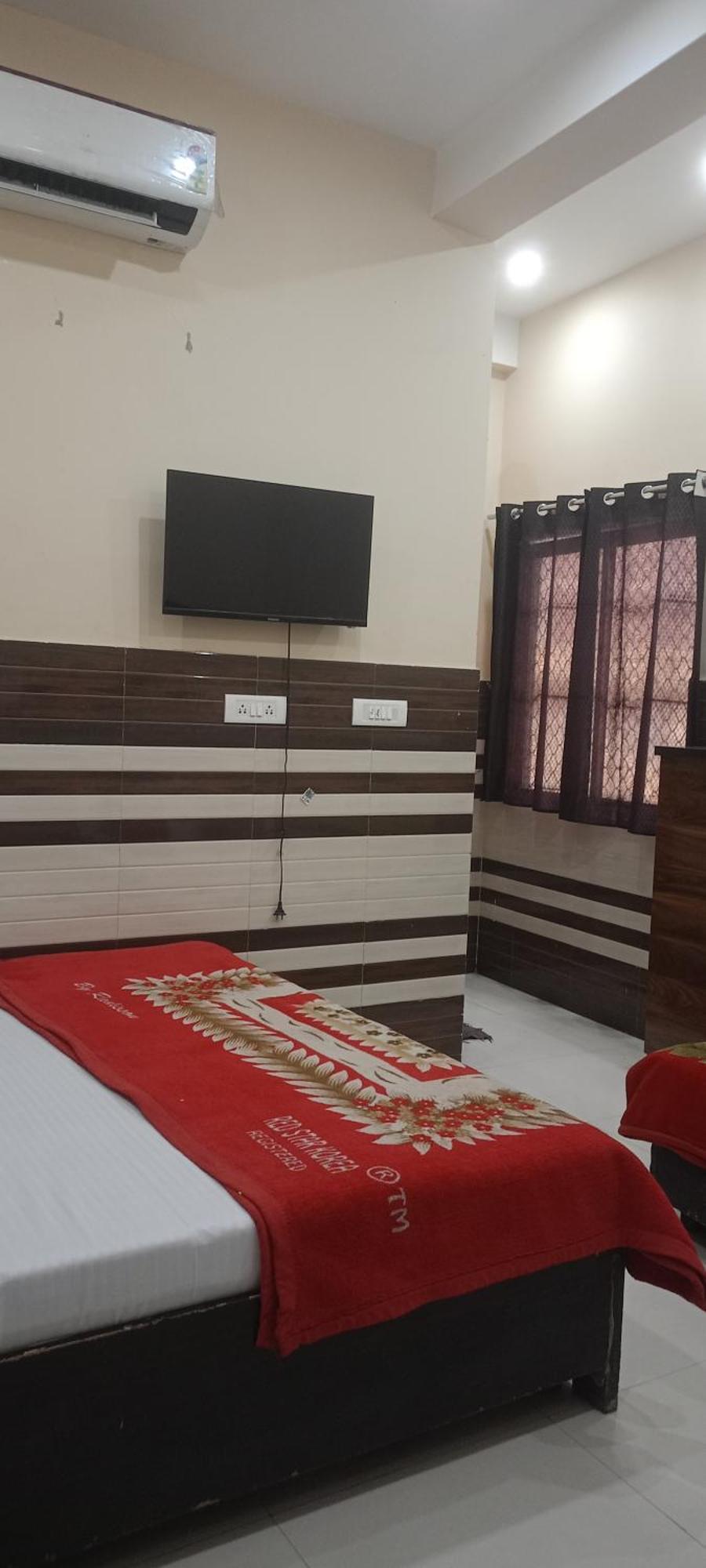 New Gayatri Palace Near Prem Mandir Vrindāvan 외부 사진