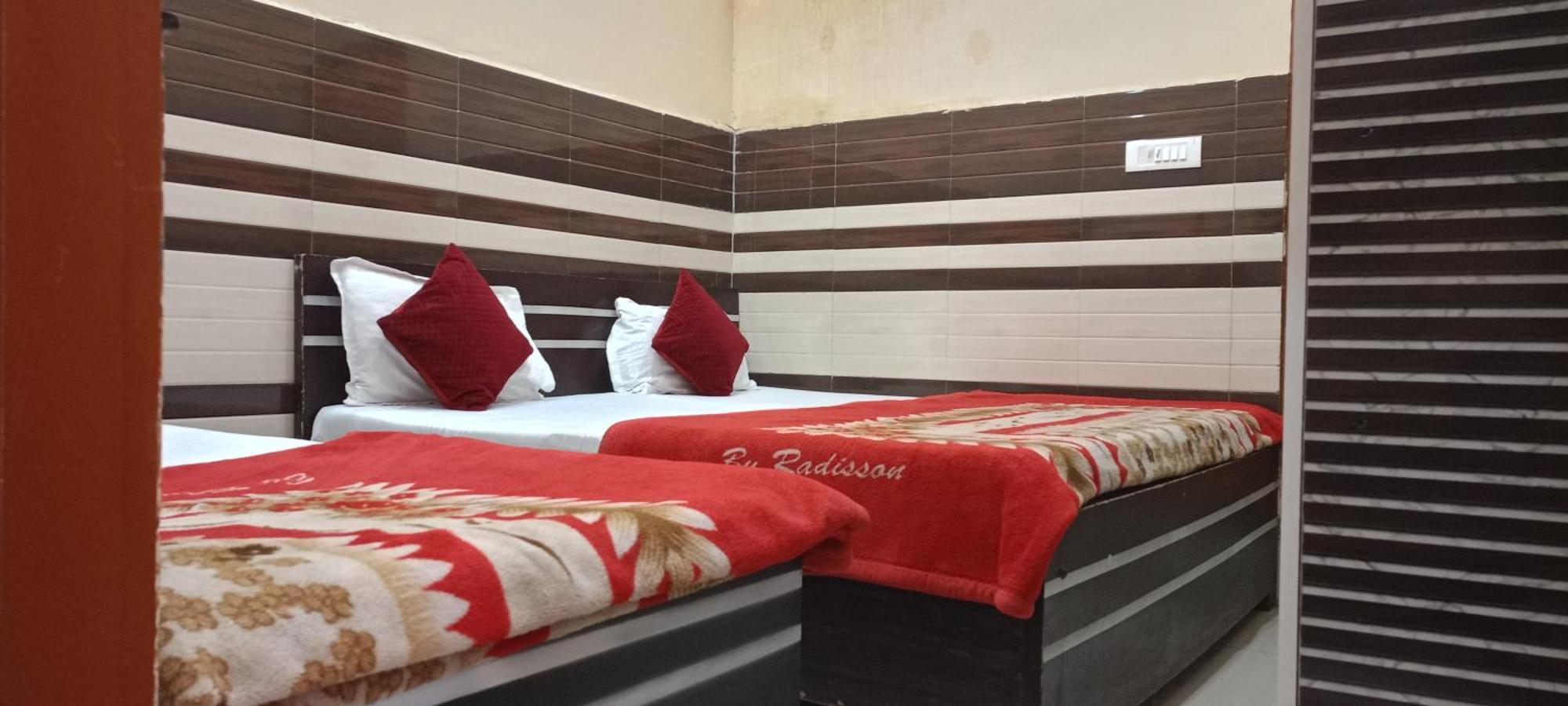 New Gayatri Palace Near Prem Mandir Vrindāvan 외부 사진