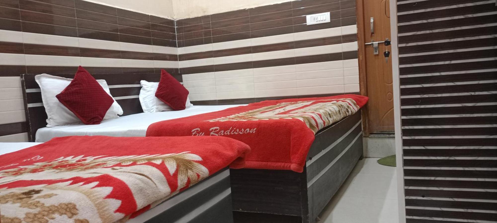 New Gayatri Palace Near Prem Mandir Vrindāvan 외부 사진